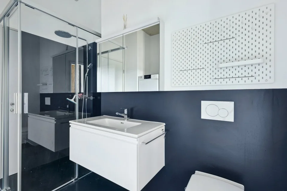 Modern 3.5-room apartment with 18 m² balcony in Bollodingen