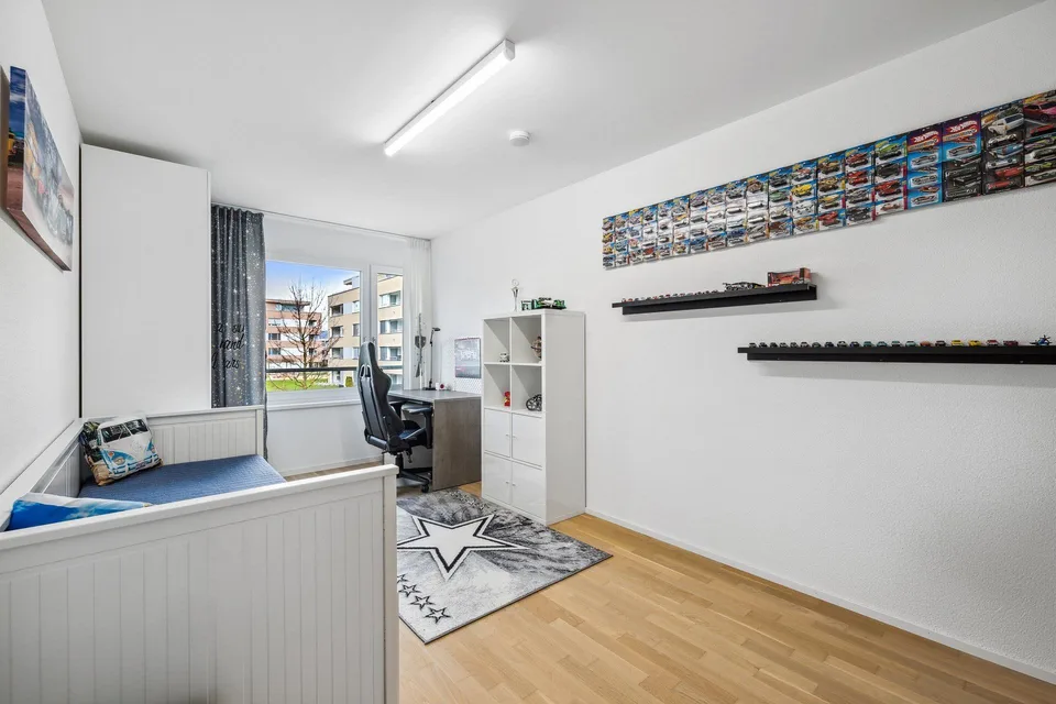 5.5-Zimmer-Wohnung in Oberentfelden - modern mit grossem Balkon