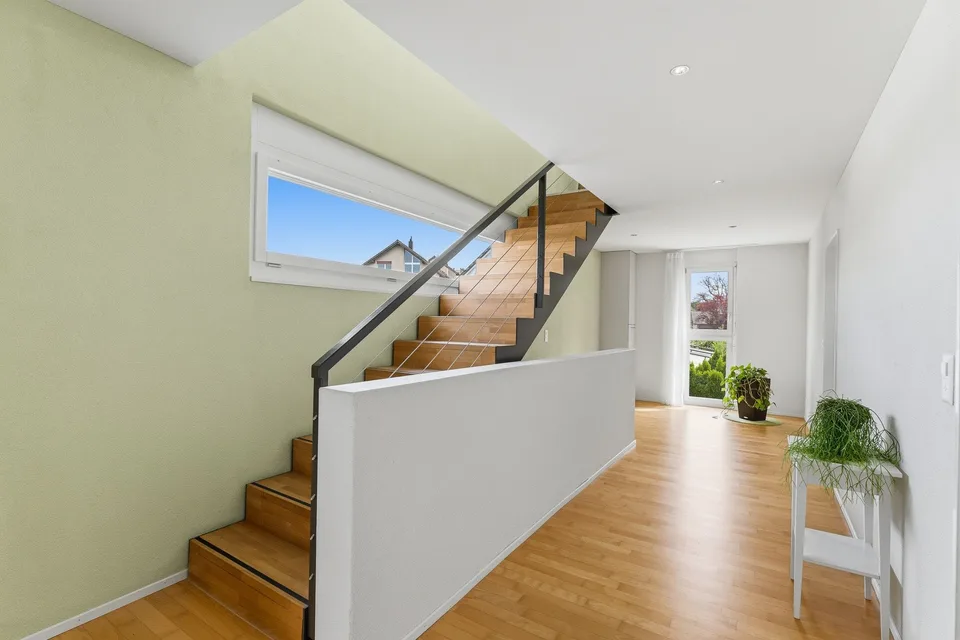 Maison individuelle de 5,5 pièces avec grand jardin à Hochdorf - efficace