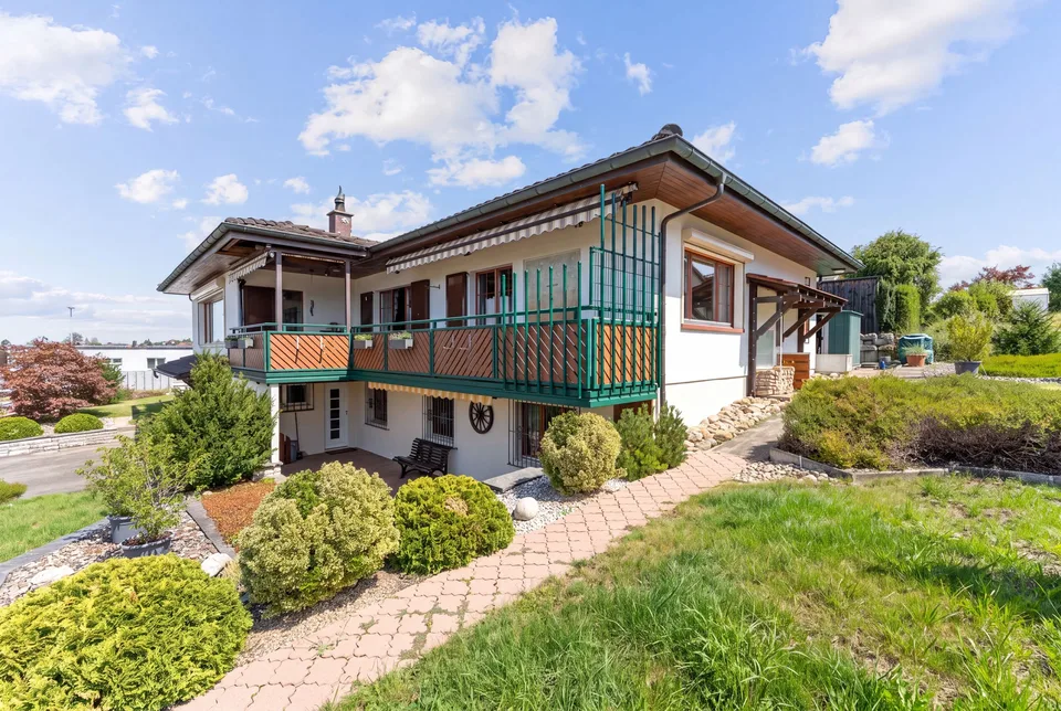 Casa unifamiliare di 8,5 locali con vista panoramica a Obfelden in vendita