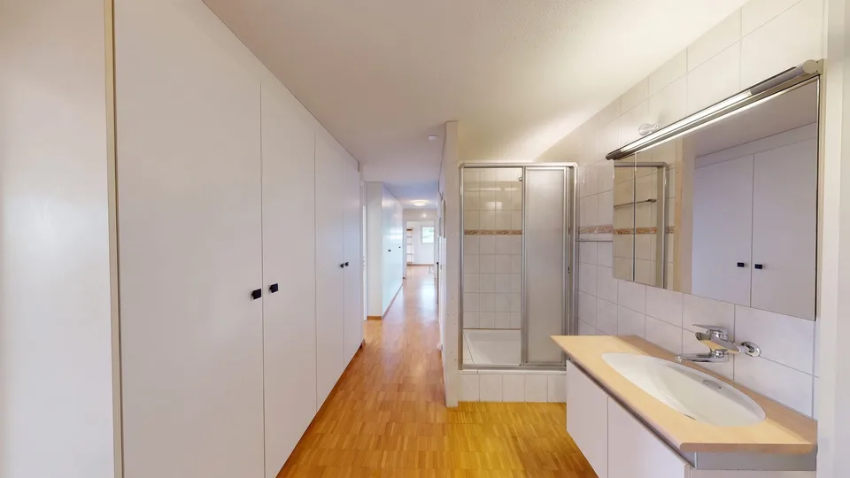 5.5-room apartment with 2 balconies, centrally located in Bern-Bümpliz