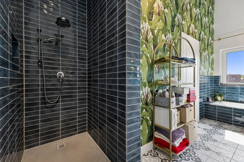 Exclusive New-Build Villa with Designer Kitchen, Smart Home & Private Wellness Oasis