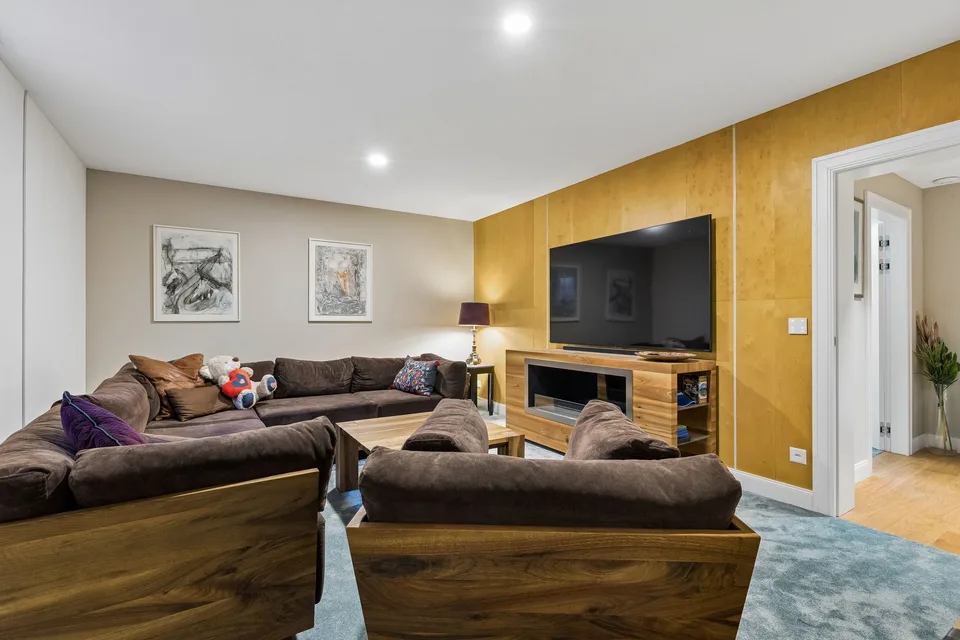 Exclusive New-Build Villa with Designer Kitchen, Smart Home & Private Wellness Oasis