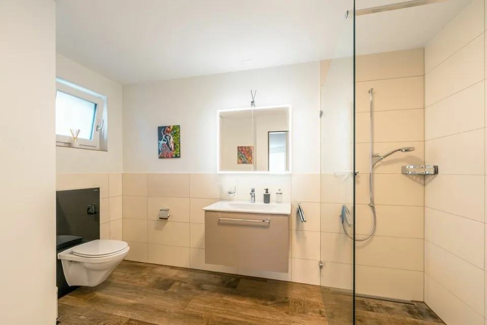 Grosszügiges 6.5-Zimmer Einfamilienhaus mit Einliegerwohnung - modernisiert