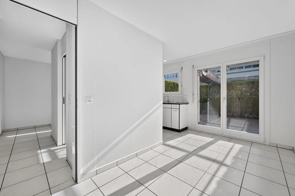 Wohnen wie im Einfamilienhaus - exklusive 5.5-Zimmer-Garten-Maisonette mit sonnigem Privatgarten