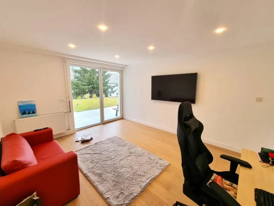 Maison de 5,5 pièces, rénovée, grand jardin - Niederdorf à vendre