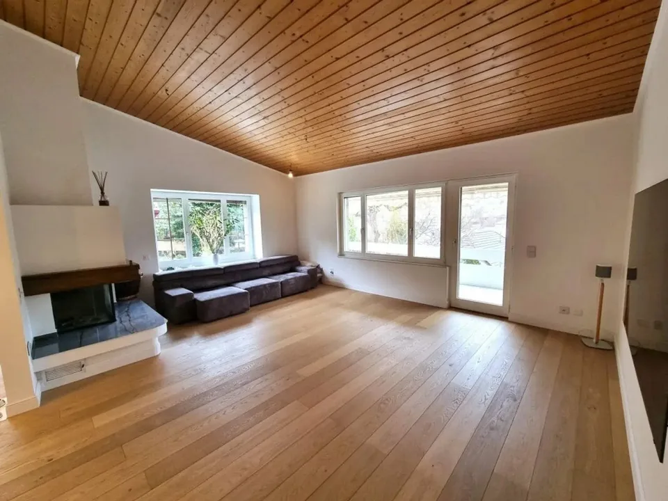 Maison de 5,5 pièces, rénovée, grand jardin - Niederdorf à vendre