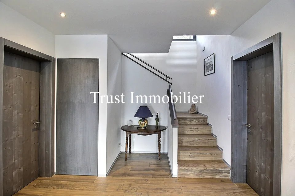6010. Luxury, nature and refinement facing the mountains