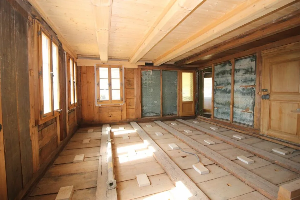 Casa residenziale e commerciale con potenziale per le imprese, gli investitori e gli acquirenti