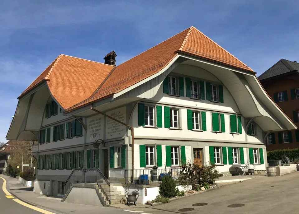 Wohn- und Geschäftshaus mit Potenzial für Gewerbe, Investor, Anleger