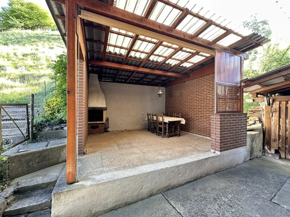 5-room single-family house with potential for more