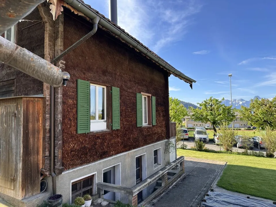 5-room single-family house with potential for more