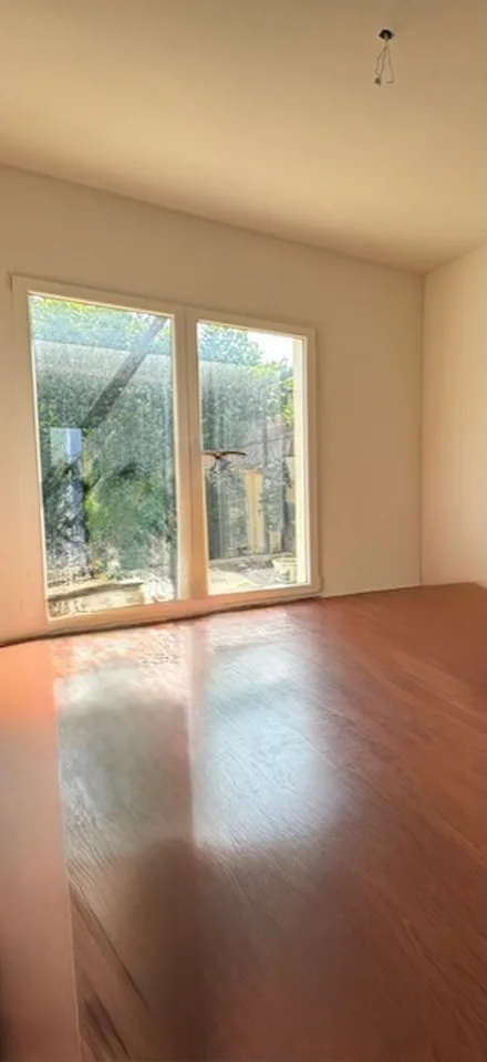 New renovations to this 6-room duplex + 3 rooms - Terraces, carport