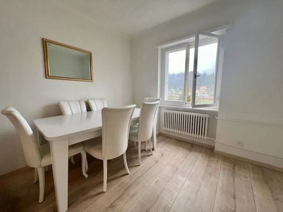 2 apartments of 3.5 rooms, on the 2nd floor, with balconies