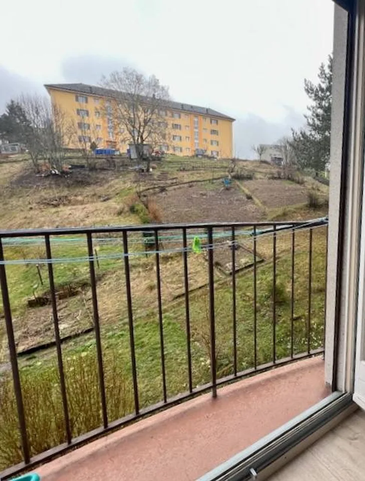 2 apartments of 3.5 rooms, on the 2nd floor, with balconies