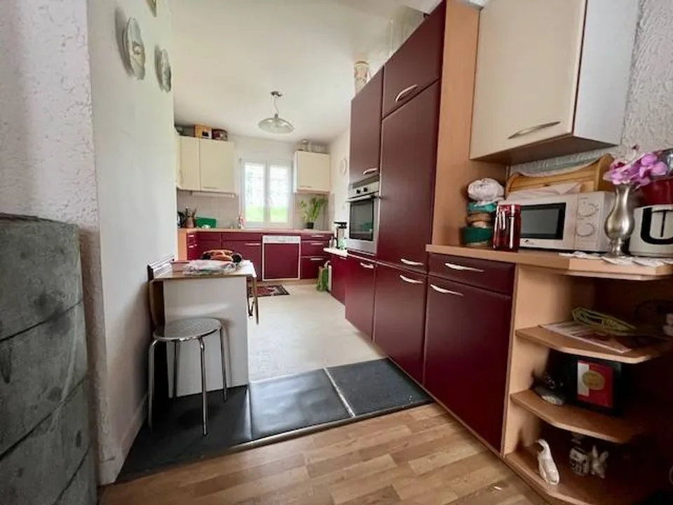 Charmante villa individuelle de 5,5 pièces, avec jardin et garage