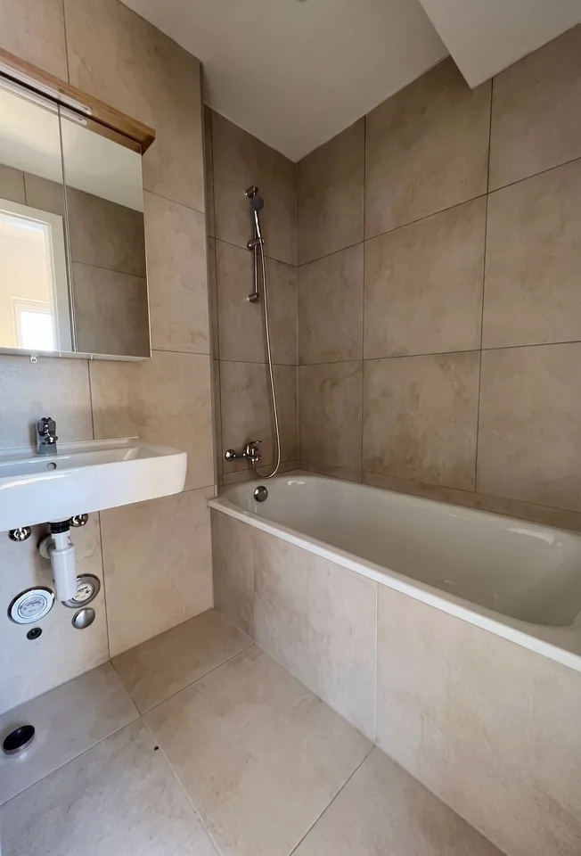 Apartment D - 2.5 rooms with balcony and mezzanine, in Couvet