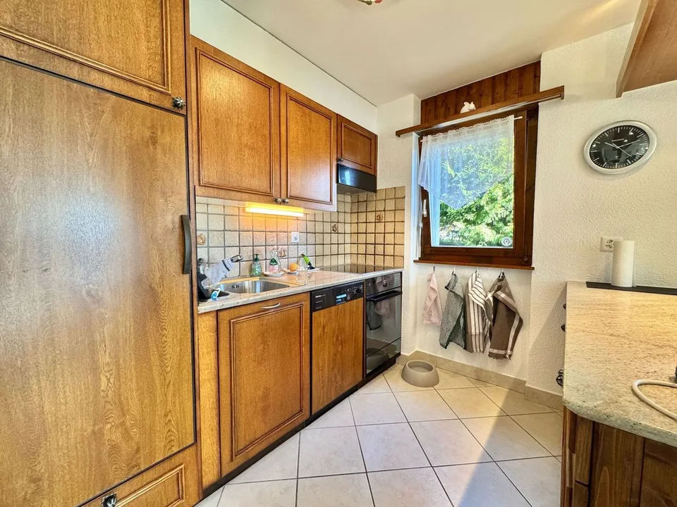 Bel appartement 3.5 pièces en rez-de-jardin prés de l'arrêt de funiculaire de Blûche / Ref. 1007-684