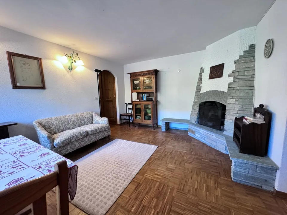 Außergewöhnliches Chalet mit unabhängigem Apartment in der Nähe des Golfplatzes Ballesteros / Ref. 1007-675