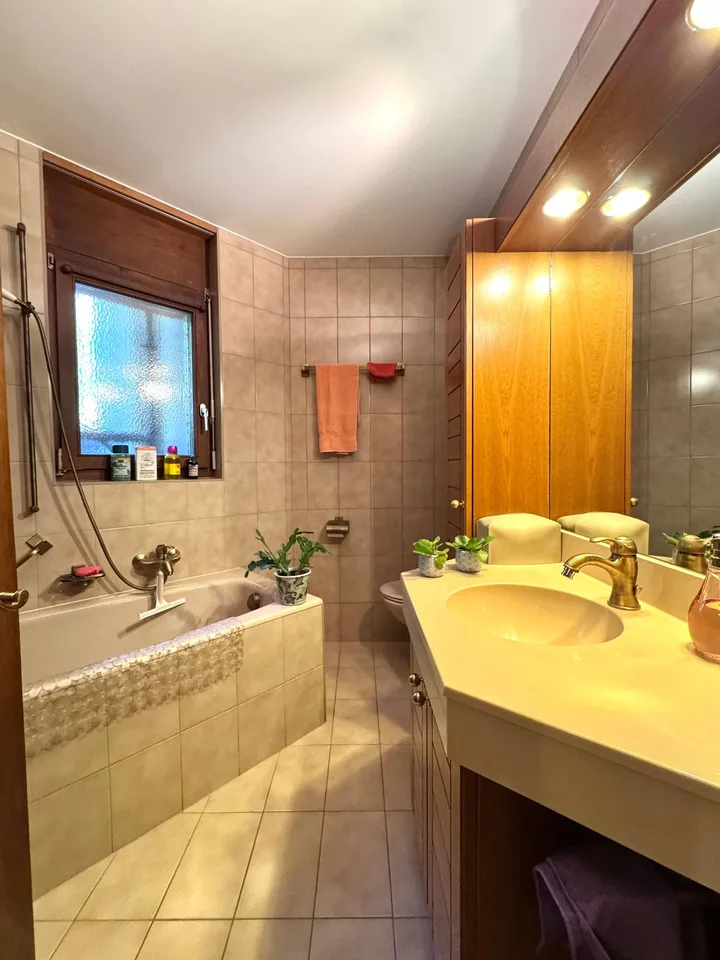 Wunderschöne 5,5-Zimmer-Wohnung, Ski-In / Ski-Out, am Fuße der Arnouva-Signal-Lifte