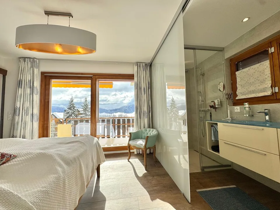 Wunderschöne 5,5-Zimmer-Wohnung, Ski-In / Ski-Out, am Fuße der Arnouva-Signal-Lifte