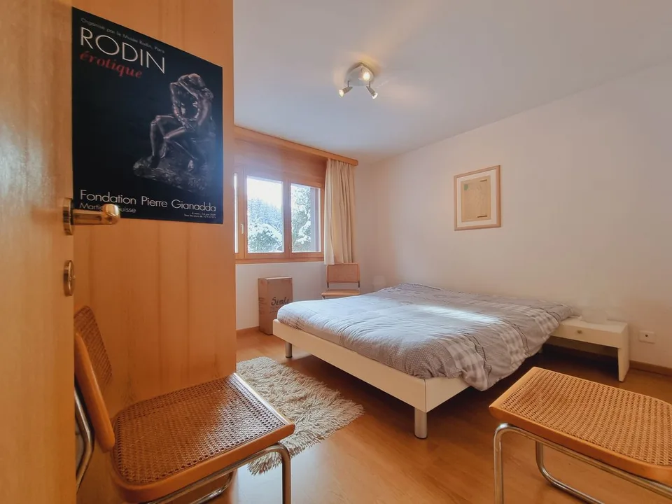 Helles 4,5-Zimmer-Apartment, nur 5 Minuten vom Zentrum von Crans entfernt / Ref. 1007-661