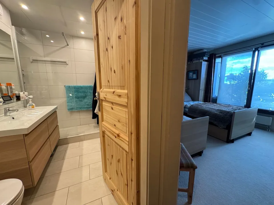 Wunderschöne 2,5-Zimmer-Wohnung im Herzen von Crans mit atemberaubendem Blick in der 6. Etage