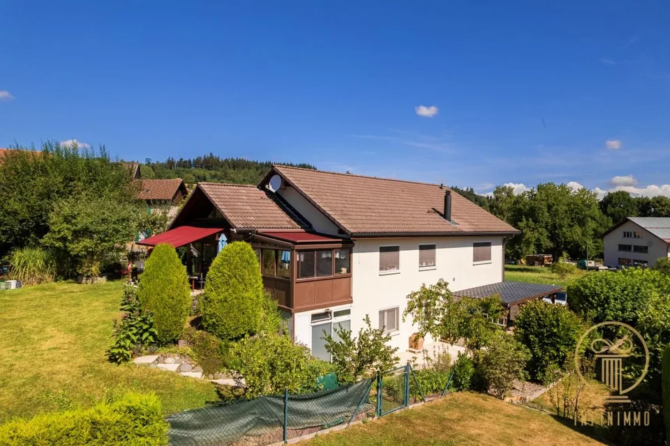 A VUCHERENS - magnifique villa de 6.5 pièces avec jardin