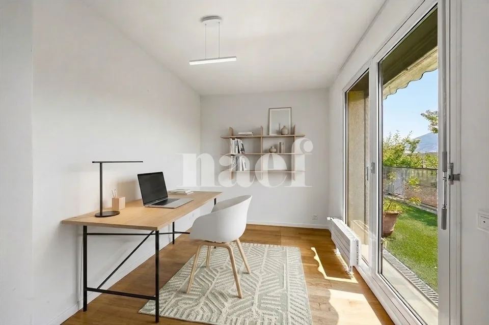 Beautiful attic with terrace in the heart of Carouge