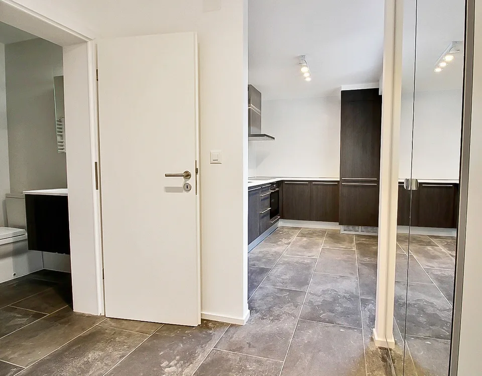 Apartment with 2.5 rooms renovated with balcony - Hypercenter of Morges