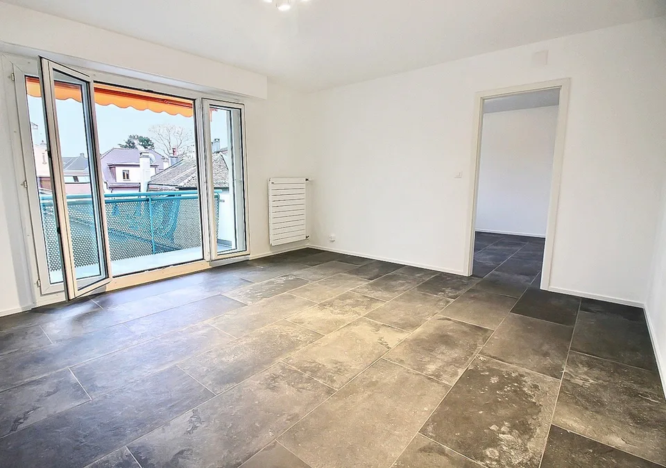 Appt de 2.5 pièces rénové avec balcon - Hypercentre de Morges