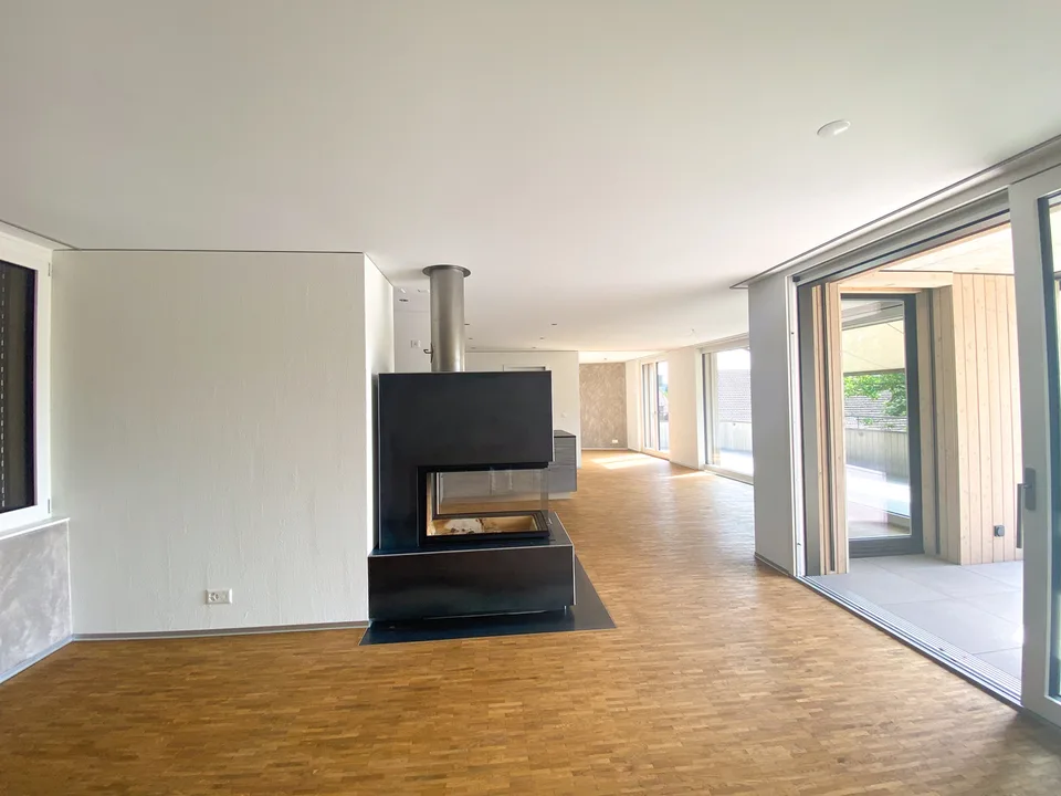 Attraktive 4.5 Zimmer Attikawohnung zu vermieten in Niederönz