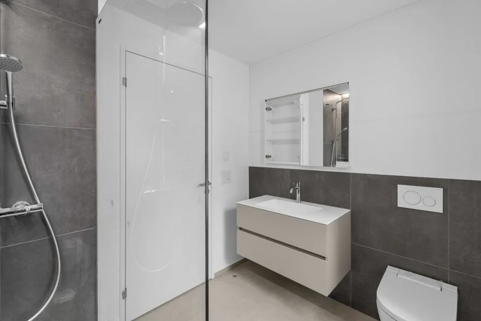 TILIA | Wohnen mit 180° Seesicht - 3.5-Zimmer mit 111 m2 NWF - Bezugsbereit ab 5. Oktober 2026