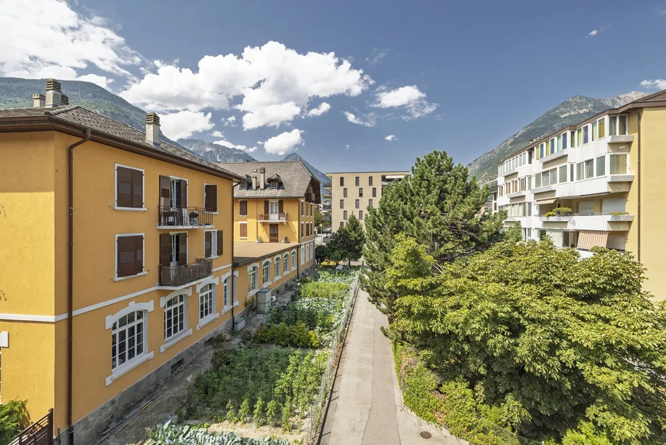 OTTIMO RAPPORTO QUALITÀ-PREZZO PER QUESTO APPARTAMENTO DI 4.5 LOCALI VICINO ALLA STAZIONE!