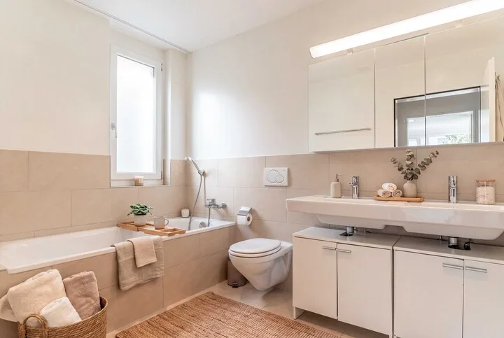 ÉLÉGANT, LUMINEUX, CENTRAL - APPARTEMENT DE 4.5 PIÈCES À EBIKON
