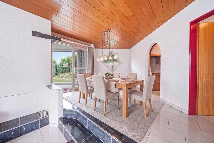 MAISON INDIVIDUELLE DE 7.5 PIÈCES AVEC VUE PANORAMIQUE