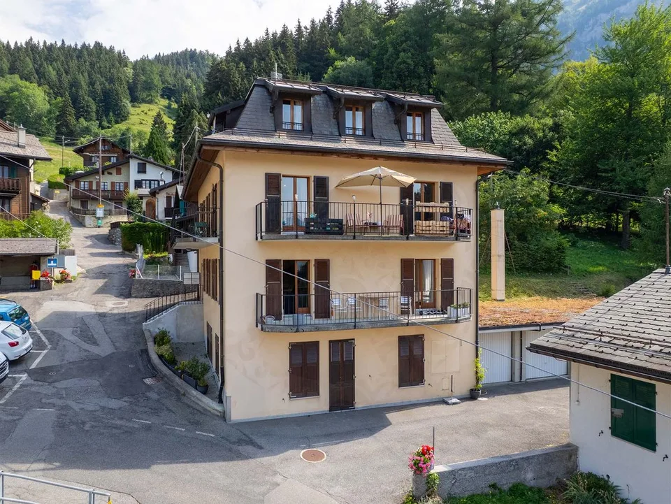 Attic apartment in the heart of the mountains, a few minutes from Lavey-les-Bains