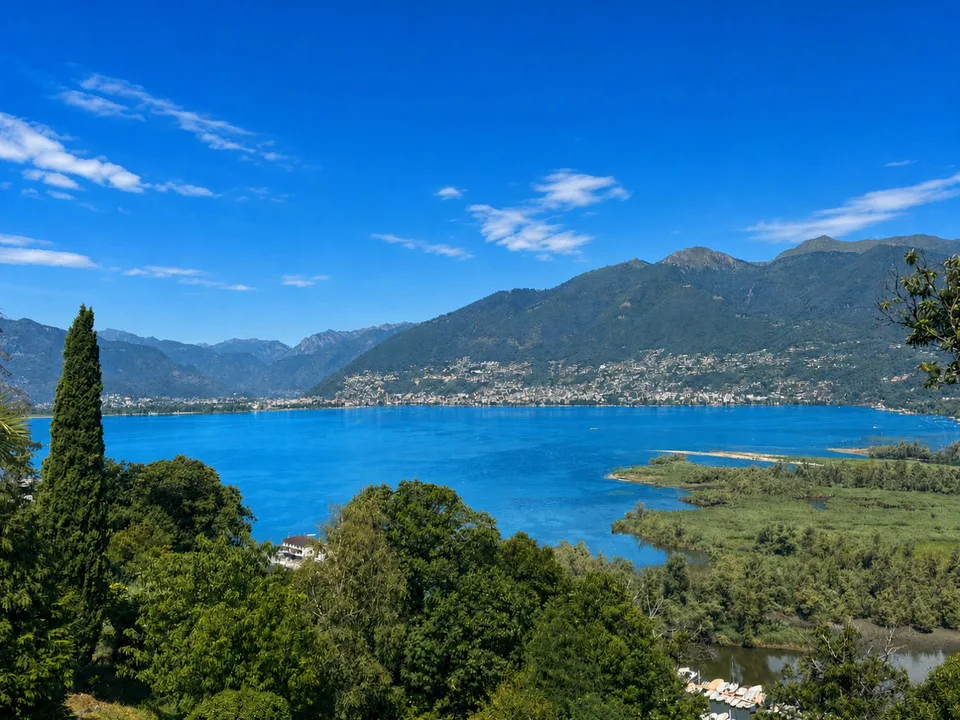 Terreno edificabile in posizione privilegiata con vista lago