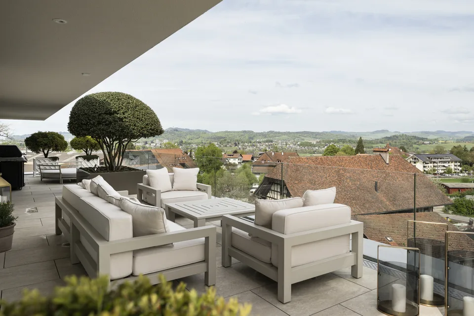 EXCLUSIVE ATTIC APARTMENT WITH LUXURIOUS FINISH