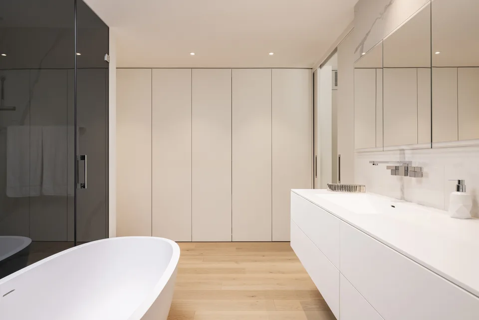 EXCLUSIVE ATTIC APARTMENT WITH LUXURIOUS FINISH