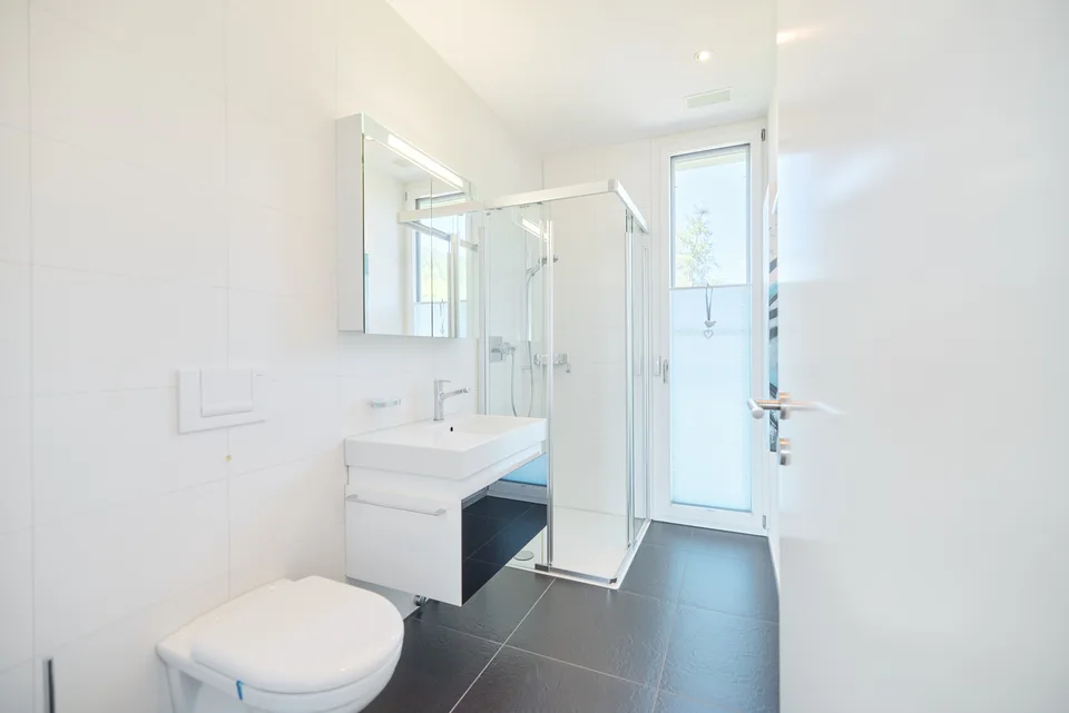 LUXURIÖSE ATTIKAWOHNUNG MIT STUDIO UND WEINKELLER