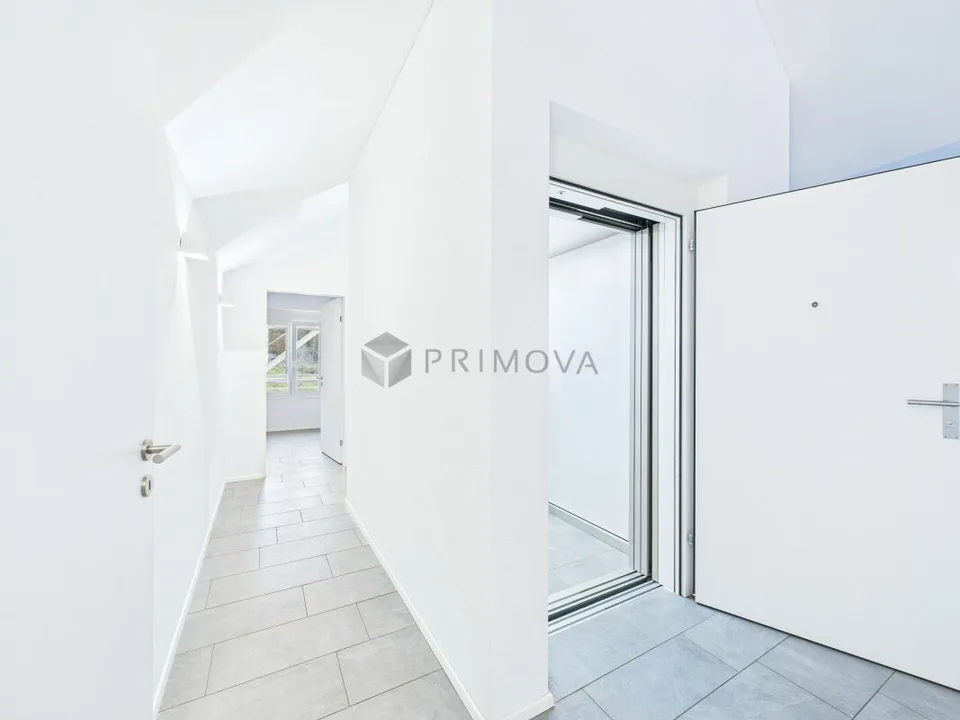Helle 4.5 Zimmer-Wohnung mit schöner Aussicht und attraktivem Wohnkomfort