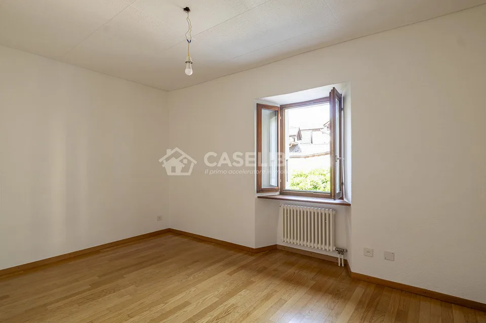 CHARAKTERISTISCHES 3.5 ZIMMER IN TEGNA + BÜRO UND KELLER