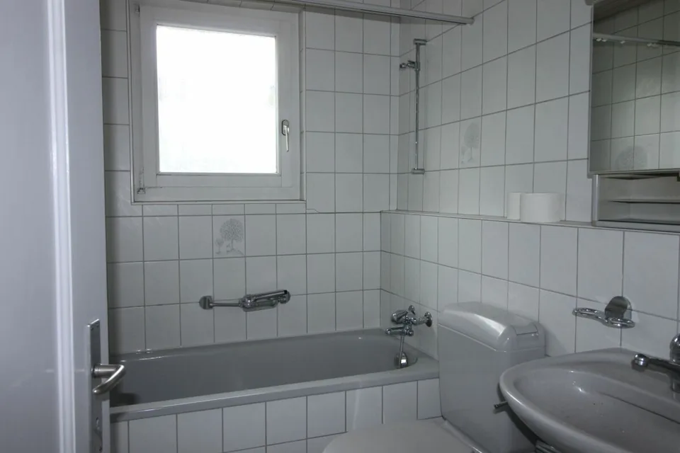 3-Bedroom Apartment with Seating Area
