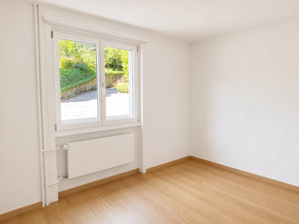 3-Bedroom Apartment with Seating Area