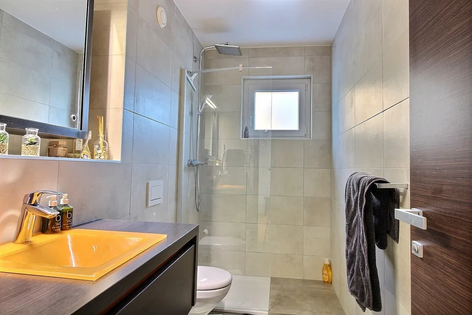 Neues 2,5-Zimmer-Apartment, Terrasse und Garten