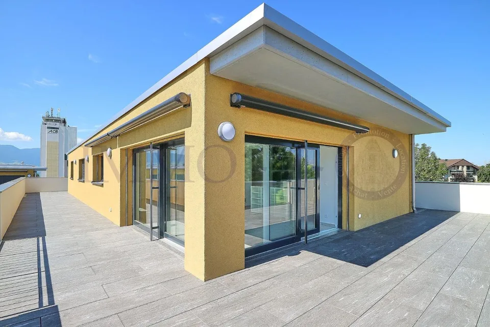 ATTIQUE DE STANDING AVEC GRAND BALCON TERRASSE DE 117M2