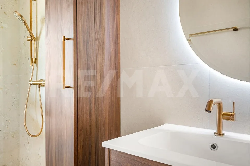 4-room apartment