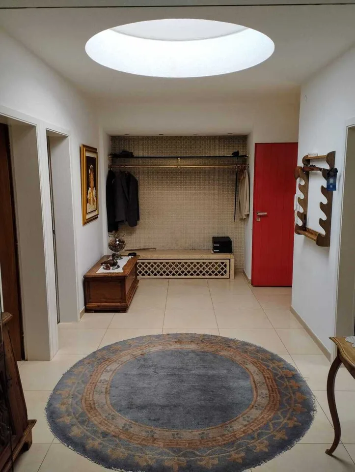 MURALTO - Elegante appartamento con piscina privata e super vista lago
