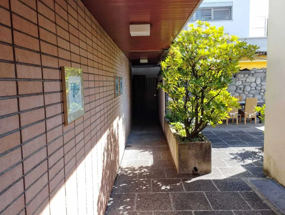 MURALTO - Elegante appartamento con piscina privata e super vista lago